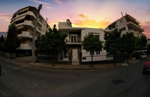 Zefyros Super Cool Apartments next to Alimos Riviera - Foto 4