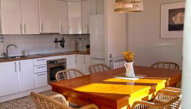 Apartamento familiar en el centro de Benasque con terraza - Photo 2