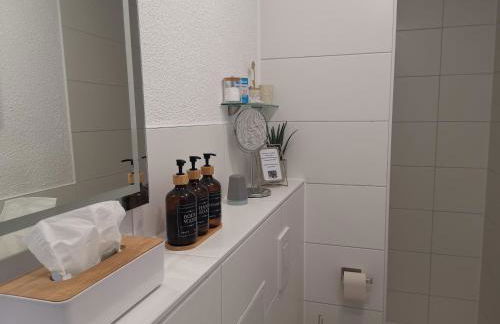 Pauls Hexenhaus Wohnung Hexe mit Fahrrad Garage und Innenhof für Motorräder - Foto 23