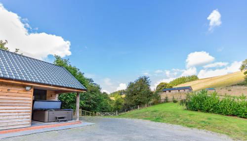 Ploony Hill Lodge - Photo 3