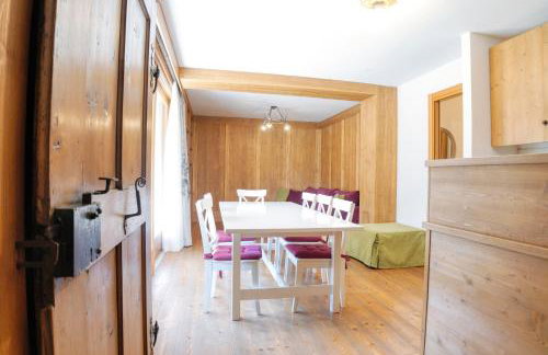 Dolomites Mountain Residence - Cozy Alpine Chalets with Private Parking - Foto 36