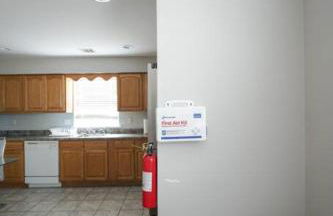 Newark Liberty Brick House - Private Bedroom 1 - Foto 37