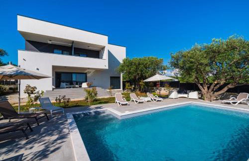 CROWONDER Sun Dance Apartments with Heated Swimming Pool Seaview and Garden - Foto 38