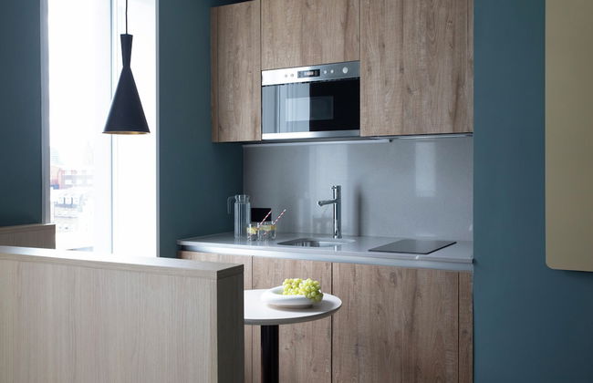 Bob W Tower Hill Studios - Photo 11