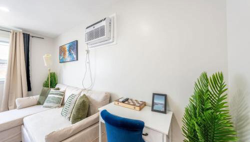 Modern 2BR 8 mins to Penn Station with WiFi and Laundry - Foto 3