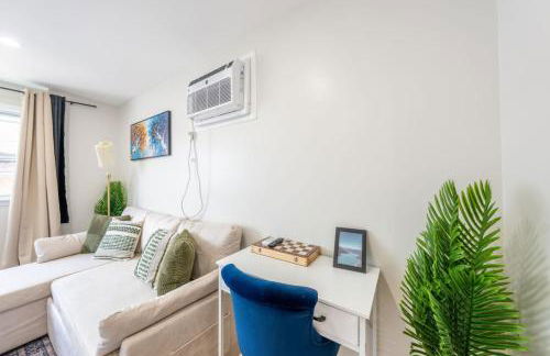 Modern 2BR 8 mins to Penn Station with WiFi and Laundry - Foto 3