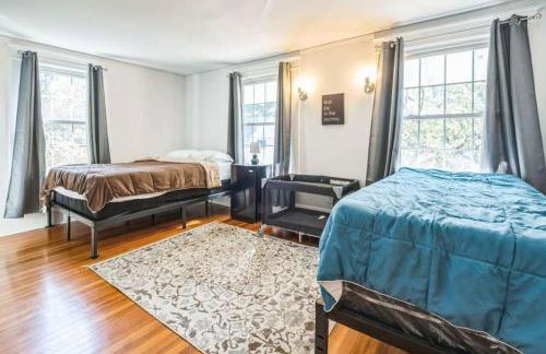 Massive 6 bedroom home with a Pool - Foto 15