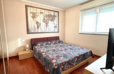 Elegant Apartment in Milan with Panoramic Terrace - Foto 9