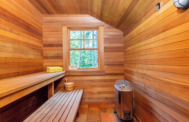 Westside Waterfront View Home - Avantstay Hot tub - Foto 46