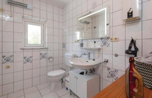 Stunning Home In Orebic With Wifi - Photo 28