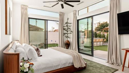 Desert Oasis: Pool, Spa, Golf Sim + EV Charger - Foto 5, Other