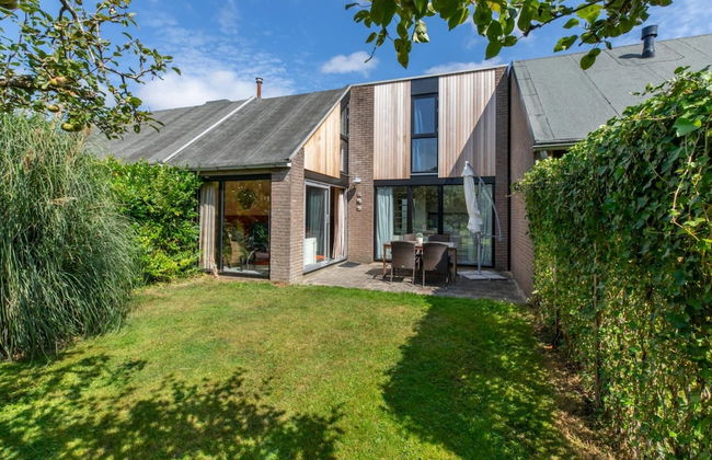 Holiday Home in De Punt With Pool & Garden - Photo 33