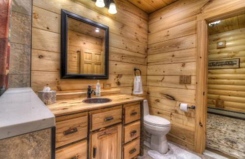 Most Luxury 7000 Sq ft Log Estate with Pool Hot Tub Sauna - Foto 69