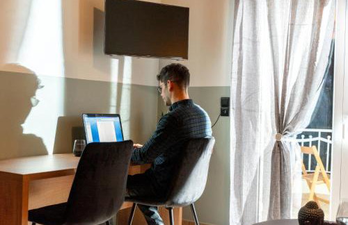 Eagle's Nest City Apartments - Foto 18