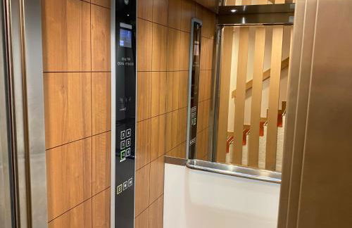 Méribel 2 pièces avec cabine, centre, proche commerce et pistes avec parking et wifi état neuf - Foto 28