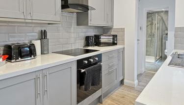 Amaya Six - Sleeps 4 - Modern 1 bed Apartment - Newly renovated - Central Location - Grantham - Free Gym Access - Foto 2