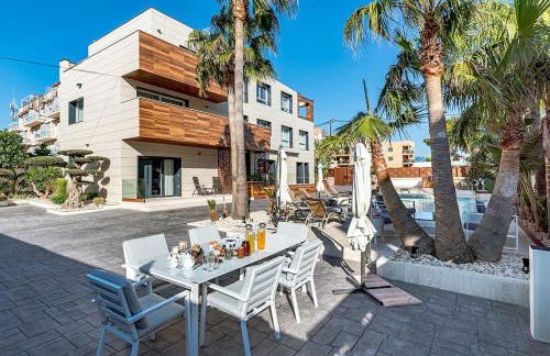 [2 min from the sea] pool, comfort and free WiFi - Foto 9