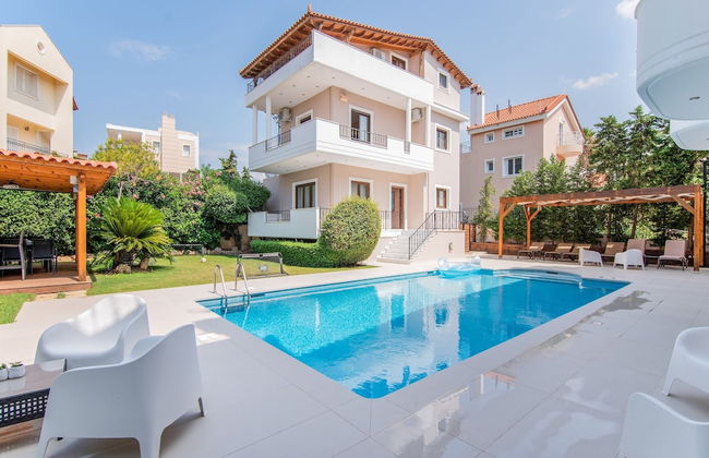 Inviting Villa in Anavissos With Communal Pool - Foto 34