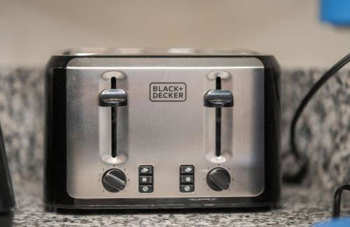 3BR 2BA Comfy Home with Jacuzzi - Foto 34