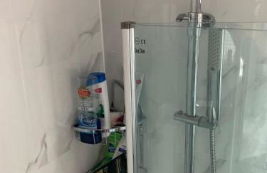 Entire 6 Bed 5 Star Luxury House FREE WiFi nice views - Foto 2