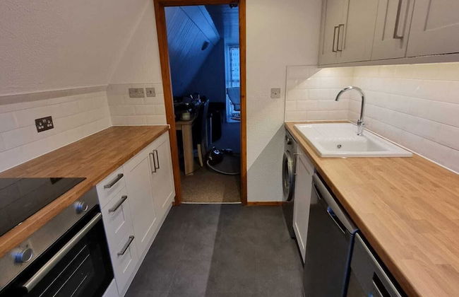 Chalet-sleeps6-parking-garden-pool - Foto 7