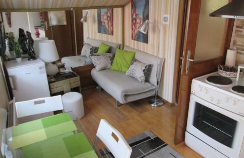 APARTMENT " Studio Green " free parking, self check-in - Foto 19