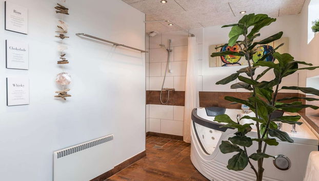 6 Person Holiday Home in Fano - Photo 4