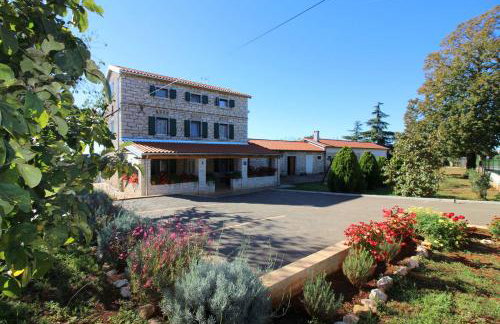 Authentisches Steinhaus mit Garten, Grill, Spielplatz, Trampolin - Foto 33