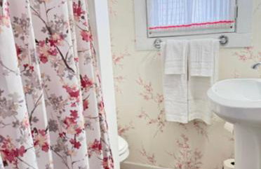 Charming Long Lake Cottage-Hot Tub-Pet Friendly-Near Alpena - Photo 18