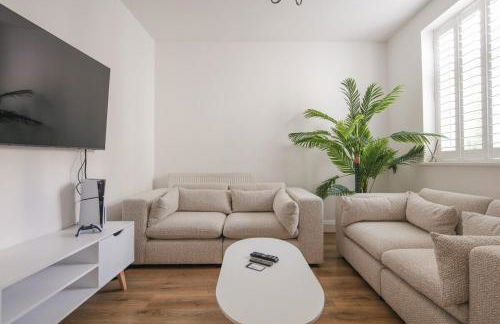 Spacious 3 Bedroom Home with PS5 and Pool Table Near O2 Arena Canary Wharf and Elizabeth Line to Central London - Foto 40