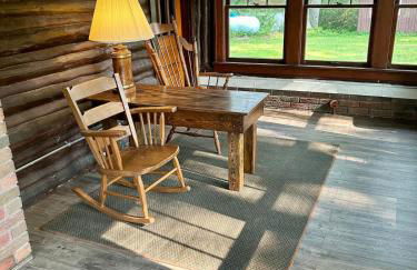 Cozy Private Log Cabin on acreage - Foto 4