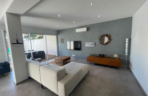 Villa design Cap dAgde piscine et plage - Foto 23