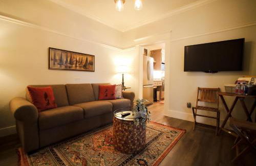 RedTail Inn - 3 Suites Sleeps up to 12 - Foto 12