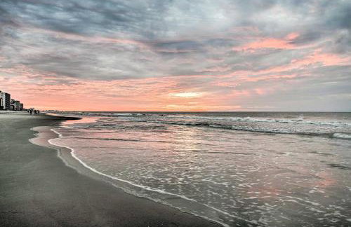 Oceanfront Condo with Furnished Deck and Views! - Foto 25