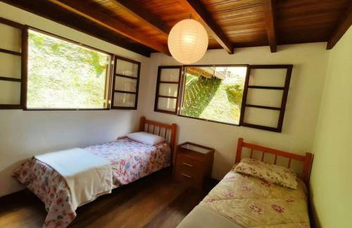 Linda casa em Visconde de Mauá perto da cachoeira - Foto 36