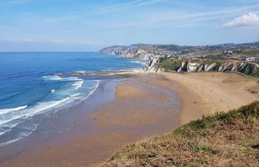 Artaza Home - Photo 17