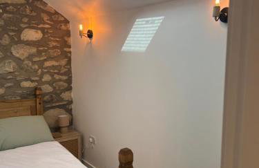 Cosy modern miners cottage - Photo 17