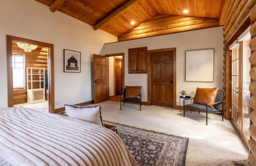 Luxury Log Cabin w Beach & Dock Sleeps 12 - Photo 18