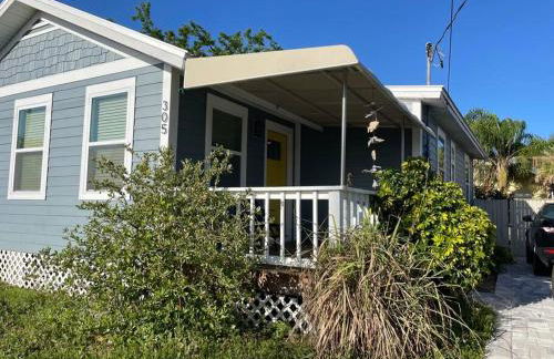 Updated,spacious, maritime 3BR downtown cottage - Photo 11