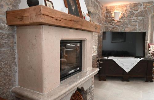 Villa Mavrici, Nature Paradise with pool - Foto 51