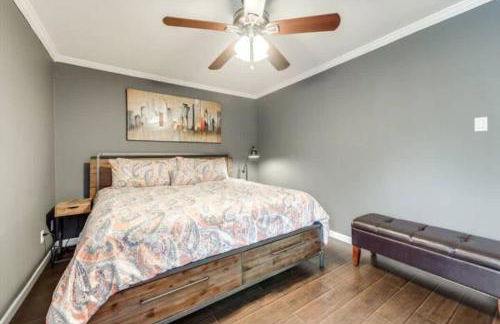 1BD Condo Pool South Irving I40 - Foto 16