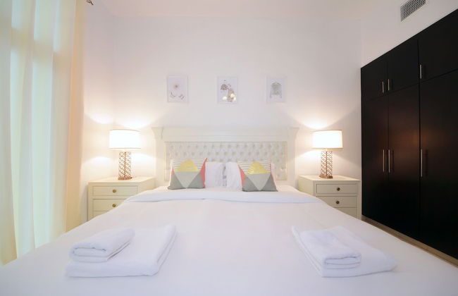 Signature Holiday Homes - Al Fahad Dubai - Photo 2