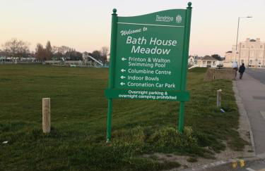 Lovely 2-bed Caravan in Walton on the Naze - Foto 17