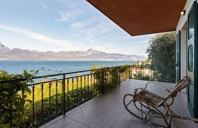 Villa in Torri del Benaco With Lake Garda Views - Photo 34