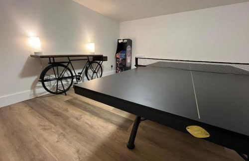 Spacious Modern Home with Game Room - Foto 24