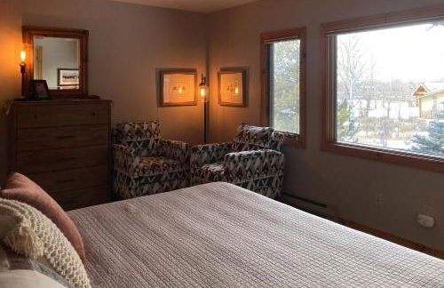 Glacier B - Photo 13