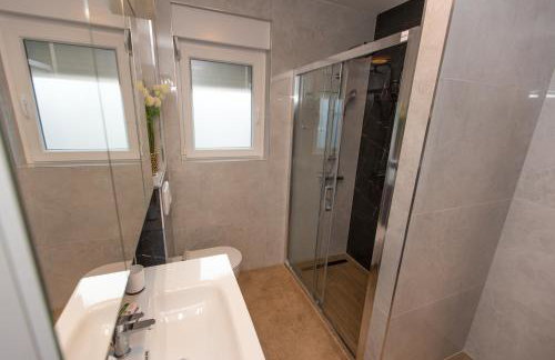 Casa Lidia - Modern & Spacious & Few Steps to Beach & Breathtaking View - Photo 26