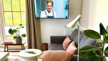 HAPPY PLACE mit Sonnen-Balkon und Stellplatz nur 400 m zum Strand - Foto 5