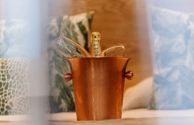 Ohasis Boutique Suites - Photo 73