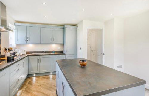 The Neal's 4 Bedroom House in Buxton Sleeps 8 - Photo 14